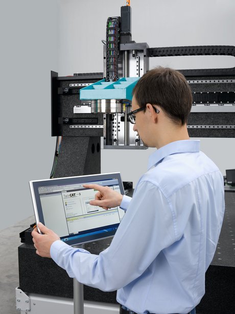 Industrie 4.0 Mensch-Maschine-Kommunikation Industrie 4.0 Mensch-Maschine-Kommunikation