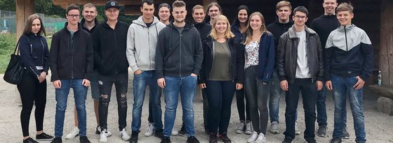 Gruppenfoto neue RAMPF Azubis 2019